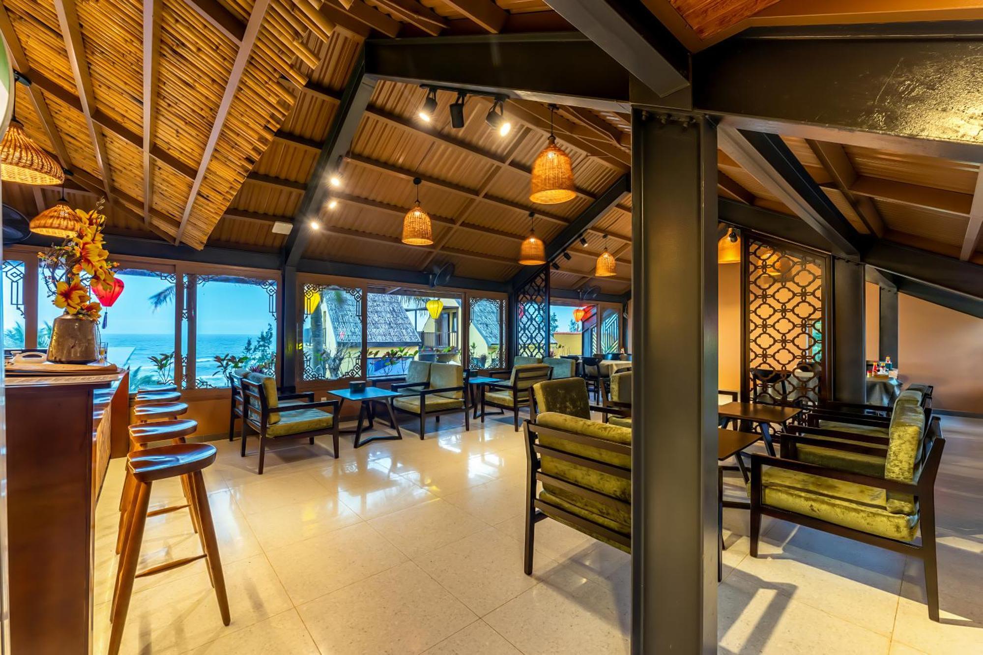 The Linh Seaside Villa Хоян Екстер'єр фото