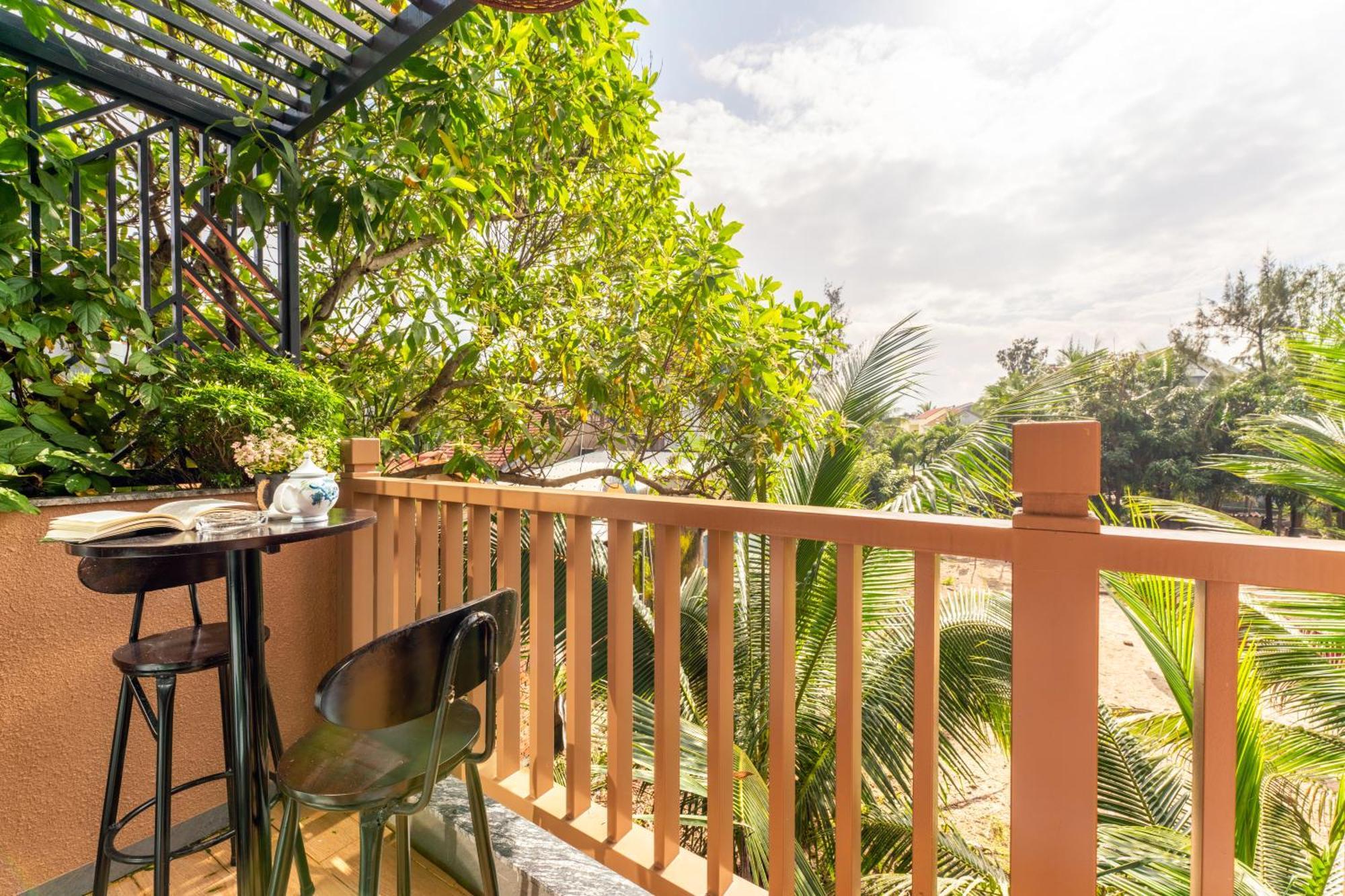 The Linh Seaside Villa Хоян Екстер'єр фото